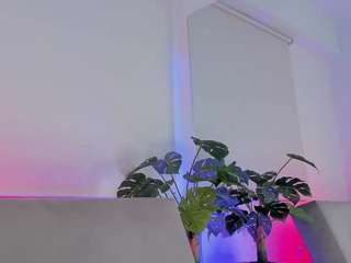 riley-pride camsoda stream image