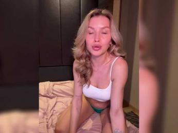 sweetpeach77 bongacams stream image