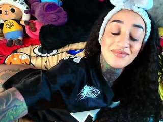 starryari69 camsoda stream image