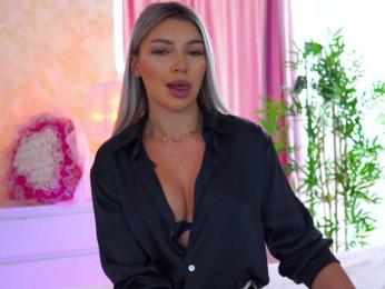 ArtTeasee bongacams stream image