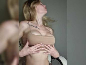 VladaMais bongacams stream image