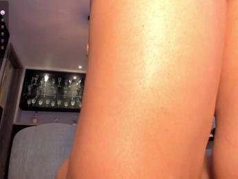 MadelineFox bongacams stream image