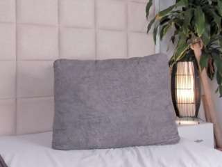 zhuyhong camsoda stream image