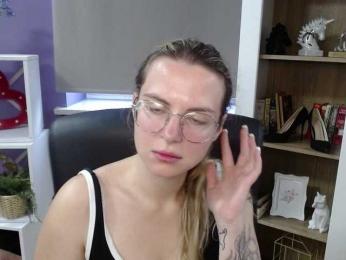 Soft-Zoey bongacams stream image