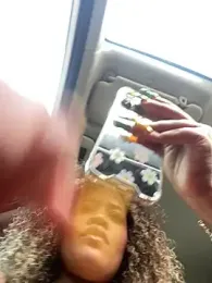 riri_brunnete stripchat stream image