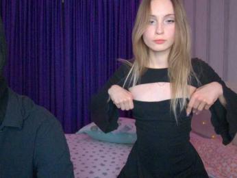 hollyJoys bongacams stream image