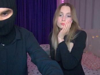 hollyJoys bongacams stream image