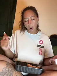 AshleyLoveee stripchat stream image