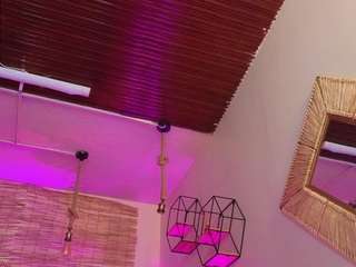 lady-brownn camsoda stream image