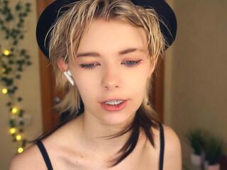 Odelyna Curless flirt4free stream image