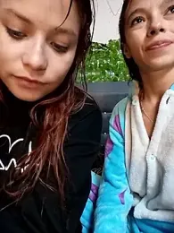 3littleschoolteens stripchat stream image