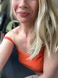 LavenderHot stripchat stream image