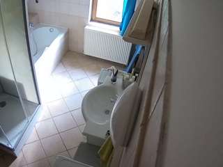 voyeurcam-julmodels-bath-2nd-2 camsoda stream image