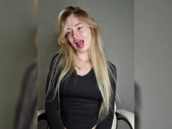 VladaMais bongacams stream image