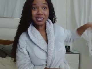 prettyjess camsoda stream image