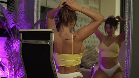 SeductiveMom stripchat stream image