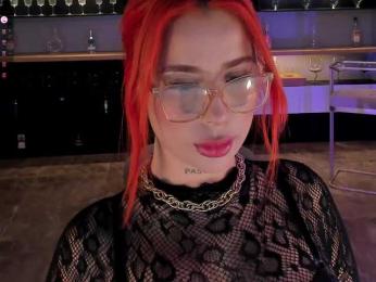 MadelineFox bongacams stream image