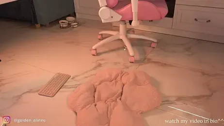 Golden_Aline stripchat stream image