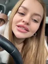 AngelinaTeller stripchat stream image