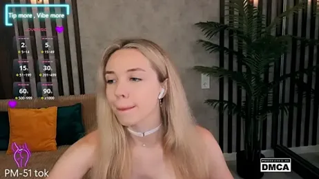 Holl1Would stripchat stream image