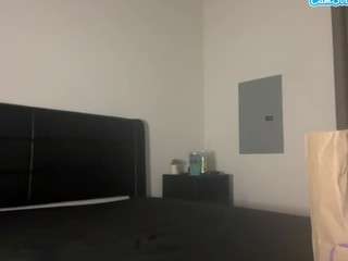 xokenziexo camsoda stream image