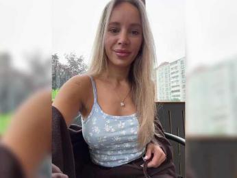 CandyViki bongacams stream image