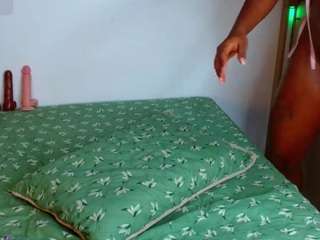 xyomarabrown camsoda stream image