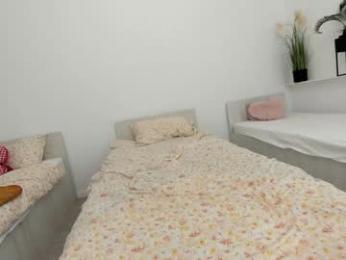 ehotlovea chaturbate stream image