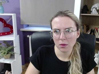 Soft-Zoey bongacams stream image