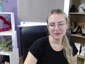 Soft-Zoey bongacams stream image