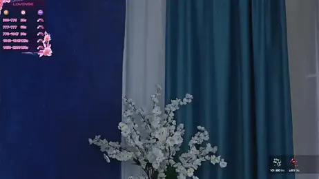 GoldenAmber stripchat stream image