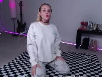 petitebrat chaturbate stream image