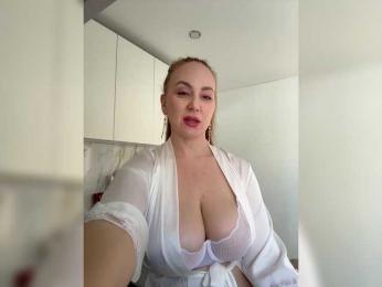 cherryygirl bongacams stream image
