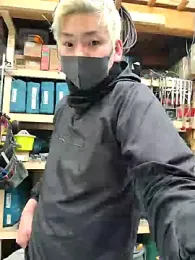 da--------i stripchat stream image