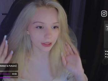 fymryn bongacams stream image