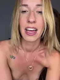 lola_tentatiion stripchat stream image