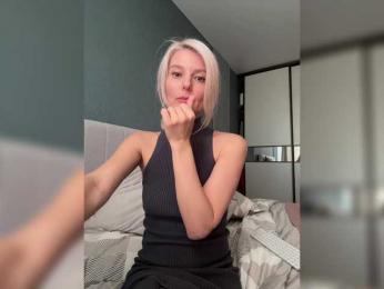 -Molly- bongacams stream image