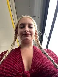 Milkyy_wway stripchat stream image