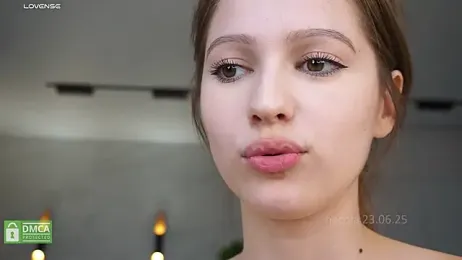 hecola stripchat stream image