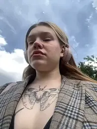 Honey___Hot stripchat stream image