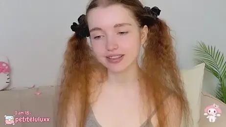 petiteluluxx stripchat stream image