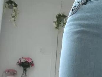 littlegreekflower chaturbate stream image