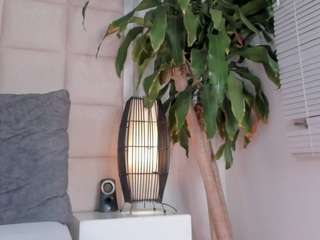 zhuyhong camsoda stream image