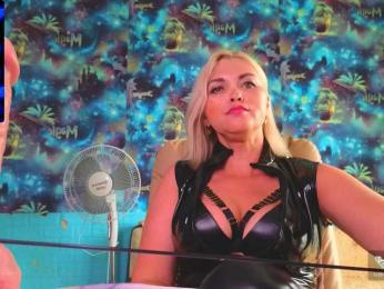 Mistress-Gwen bongacams stream image