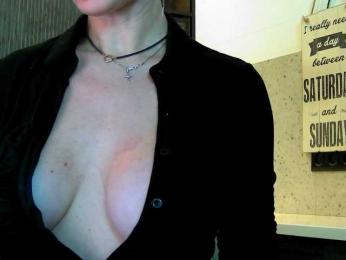 Mashulya29 bongacams stream image