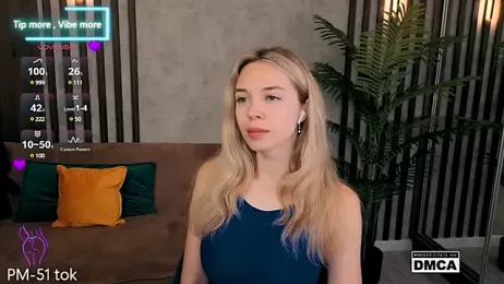 Holl1Would stripchat stream image