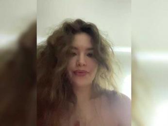 YourLadyyy bongacams stream image