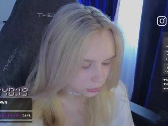 fymryn bongacams stream image