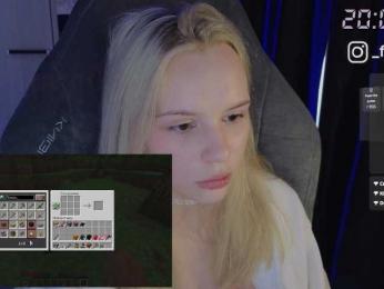 fymryn bongacams stream image