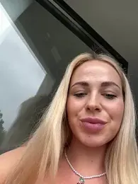 streetdoll stripchat stream image